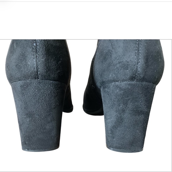 MARC FISHER Leave Black Faux Suede Ankle Boots Size 7.5 Minimalist Normcore - Picture 6 of 8